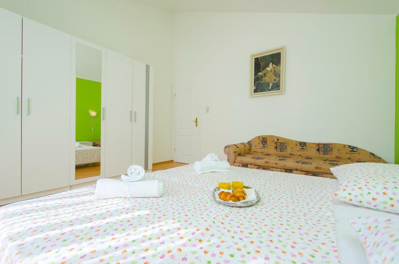 Apartments Maslina Trogir Exterior photo
